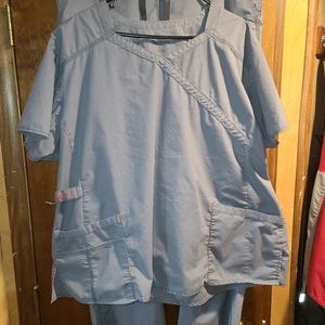 Wonderwink Scrub set